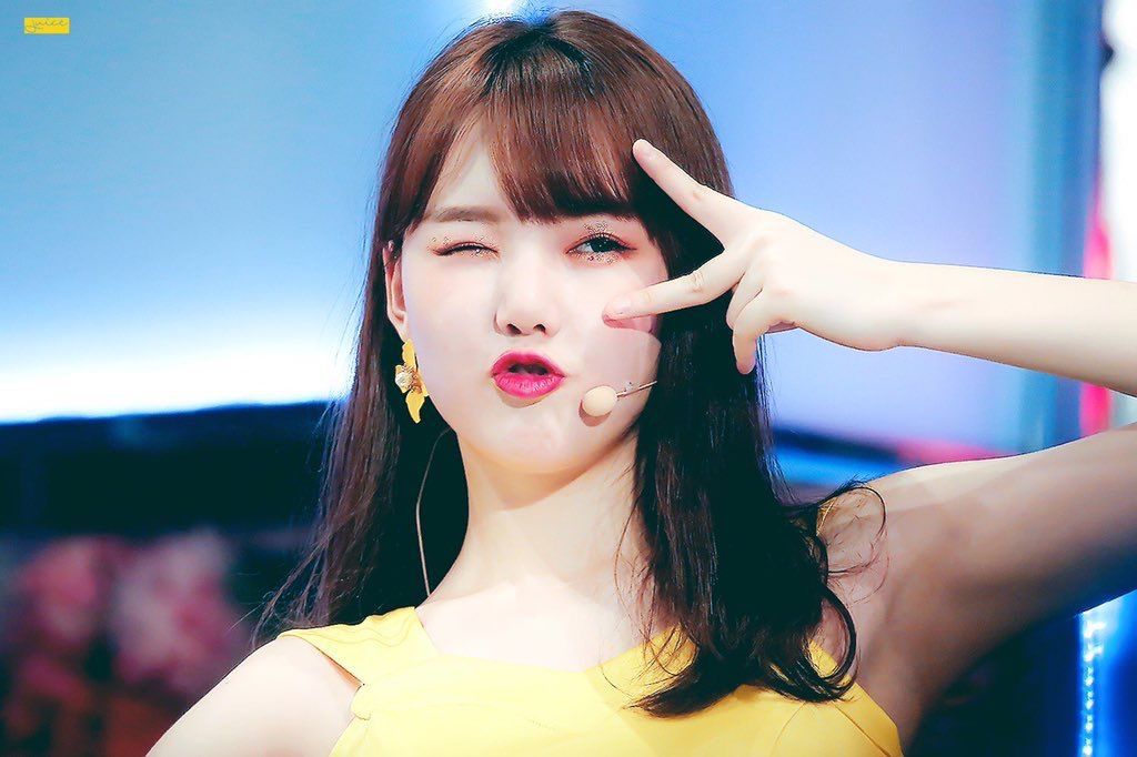 은근히 미인인거 같은 여자친구 예린이.jpgif | 인스티즈