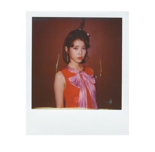 아이유 최애곡은? | 인스티즈