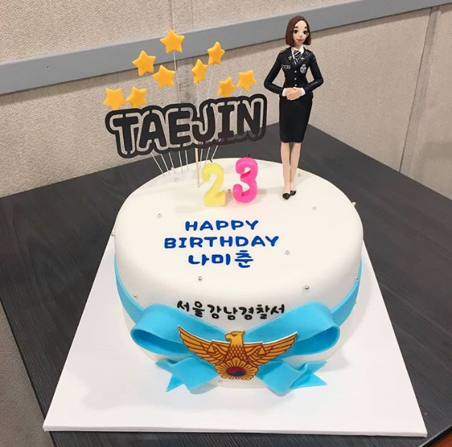 생일선물 받은 윤태진.jpg (+ 행복춘X울보춘) | 인스티즈