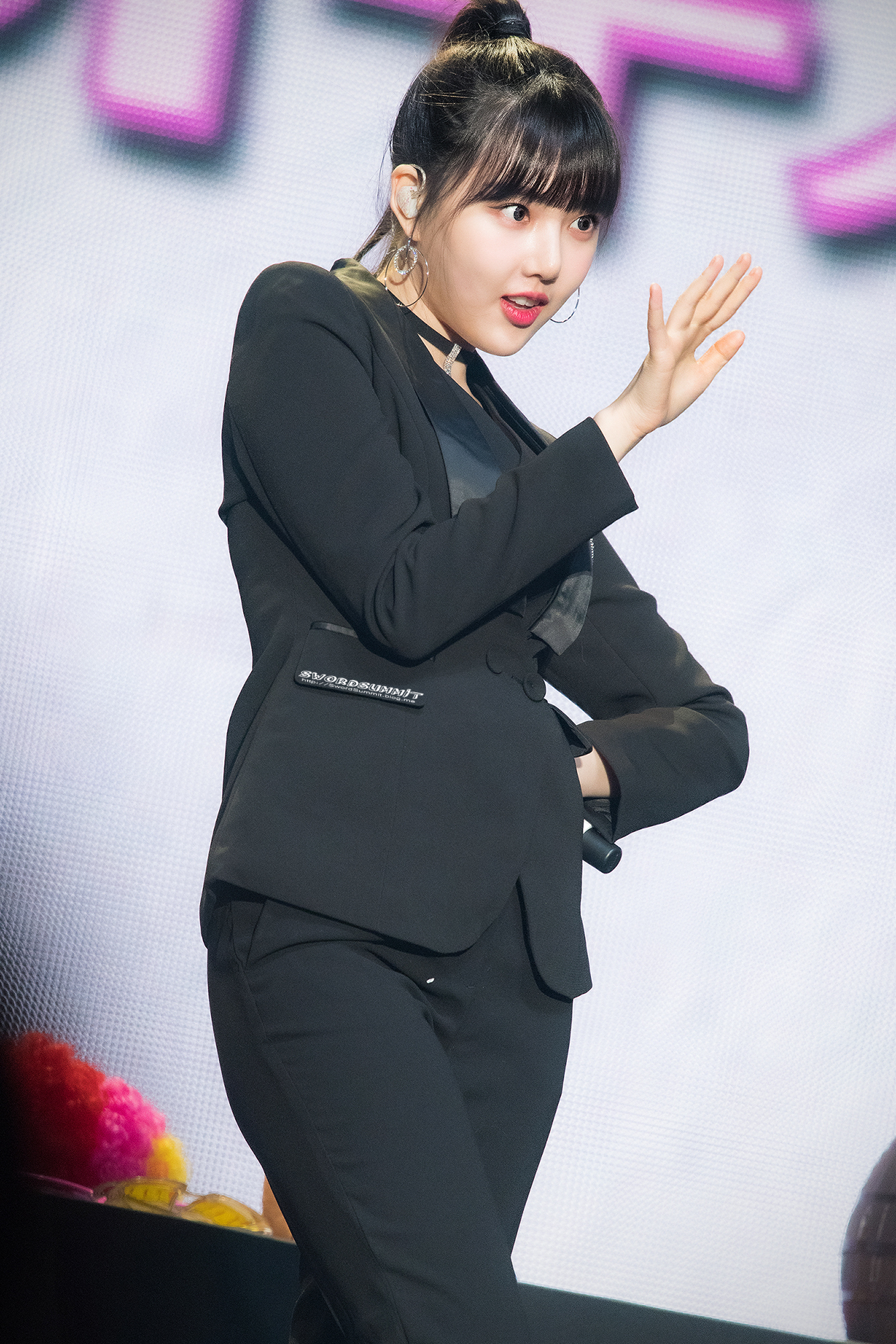 나른한 오후에 보니까 은근히 미인인 듯한 여자친구 예린이.jpgif | 인스티즈