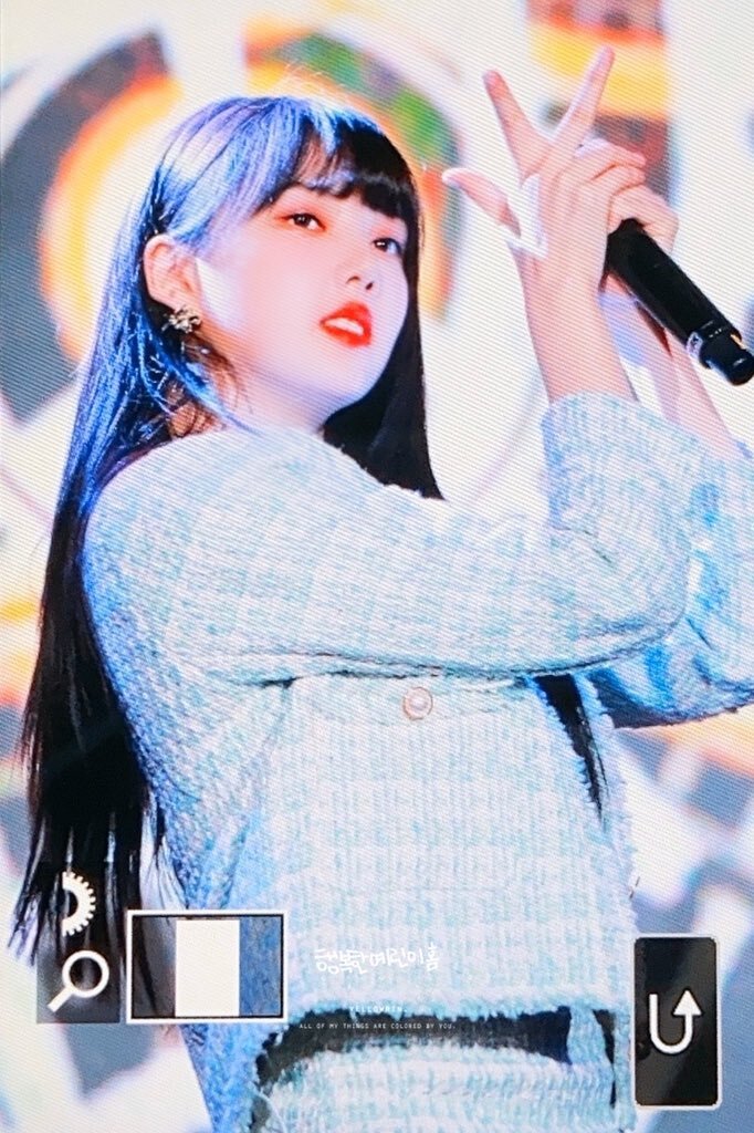 식사시간에 보니까 은근히 미인인 듯한 여자친구 예린이.jpgif | 인스티즈