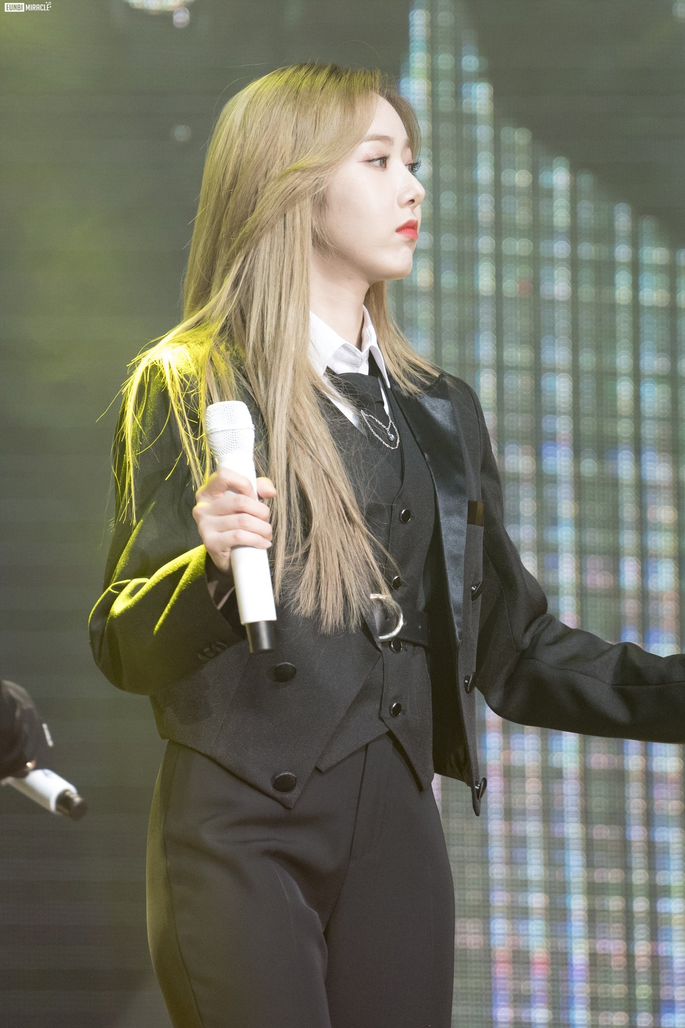 은근히 미인인 듯한 여자친구 신비.jpgif | 인스티즈