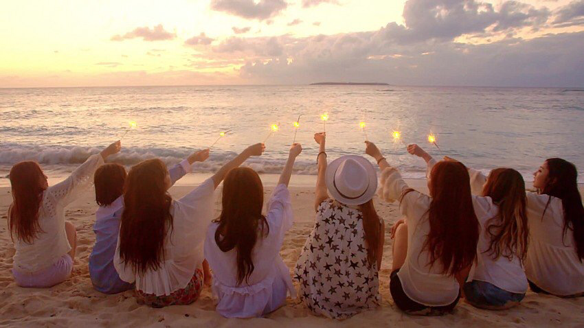 러블리즈 데뷔 4주년 | 인스티즈