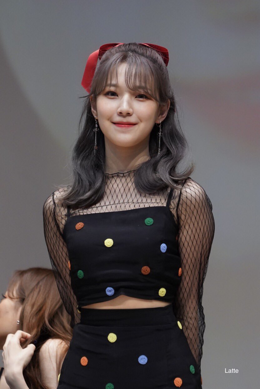 프로미스나인 막내 꿀깅이 백지헌 | 인스티즈