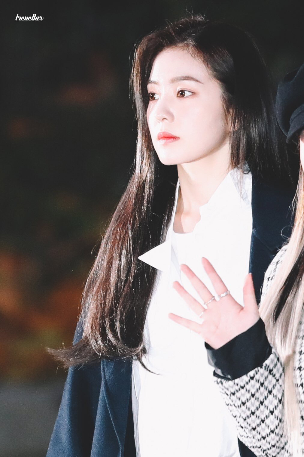 내기준 레전드 초겨울 어느날 잘생쁨 돋는 레드벨벳 아이린 뮤뱅 출근길 | 인스티즈