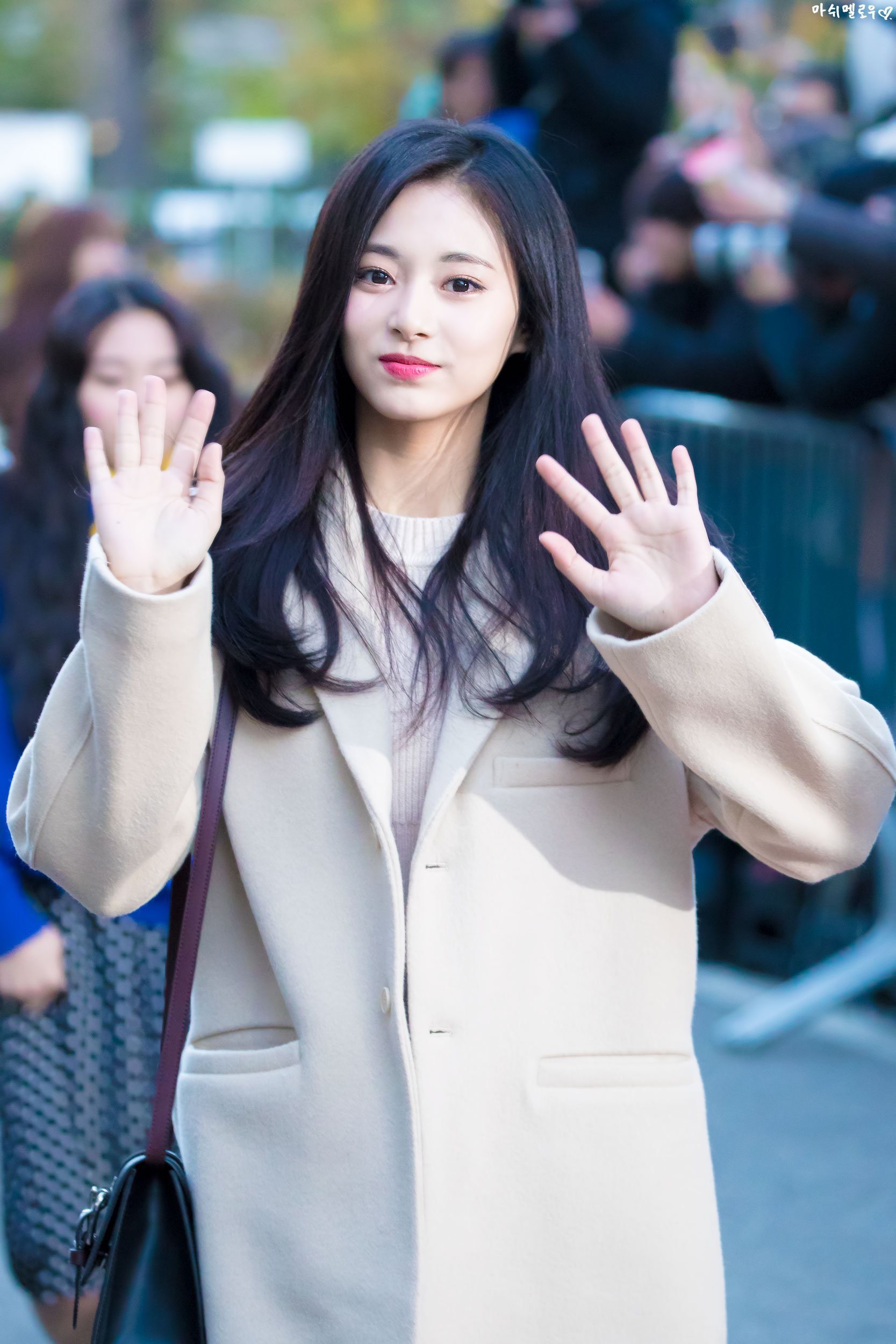 최근 트와이스 쯔뭉이 쯔위의 비주얼.jpgif | 인스티즈