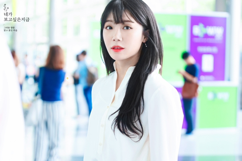 정장을 입은 에이핑크 정은지.jpg | 인스티즈