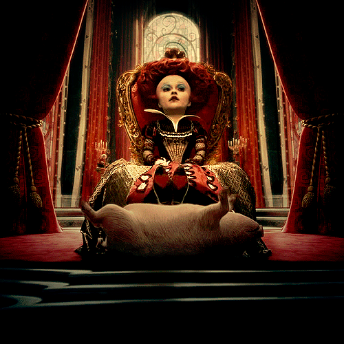 헬레나 보넘 카터가 보면 놀랄만 한 사나 버전의 Queen of Heart | 인스티즈