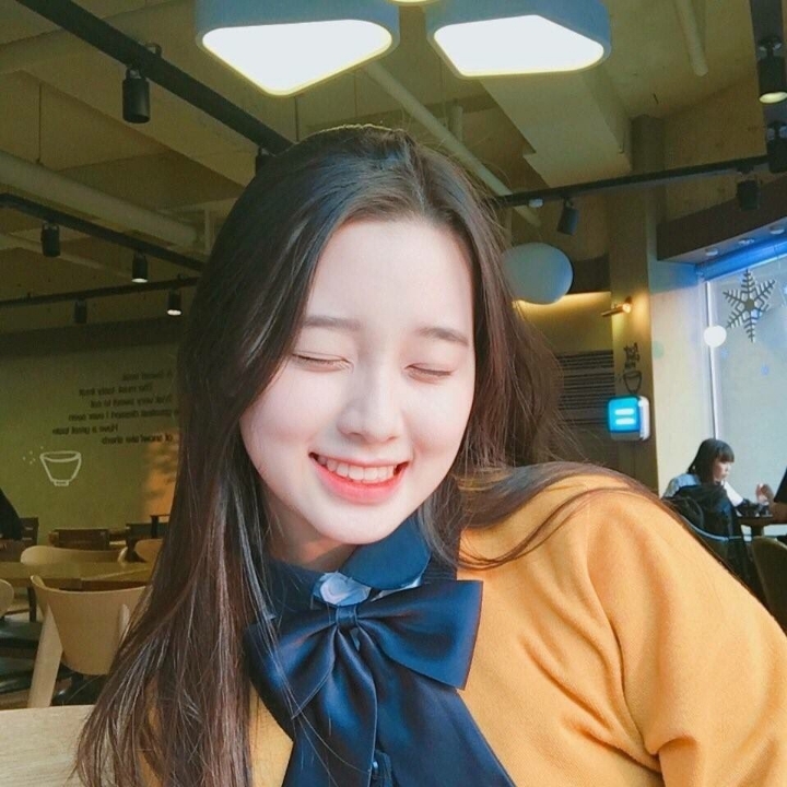 참 귀여운 바나나컬쳐ent 김나영 연습생.jpgif | 인스티즈