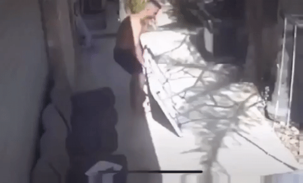 접이식 테이블의 위험성.gif | 인스티즈