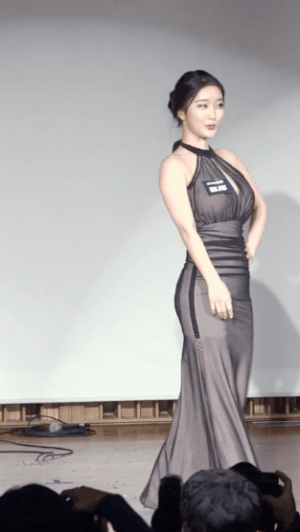 2019 미스맥심 우승자 김나정 아나운서 실물 느낌.gif | 인스티즈