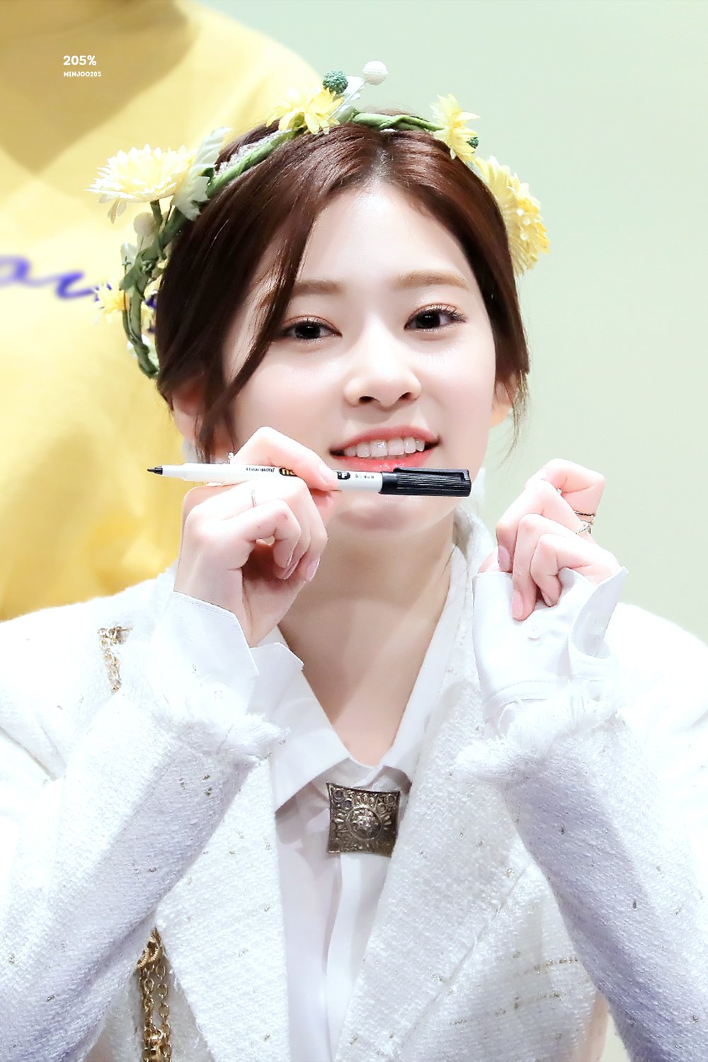 항상 어딘가 억울하고 애잔한 아이즈원 민주.jpg | 인스티즈