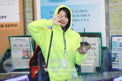 에이핑크 정은지 후드.jpg | 인스티즈