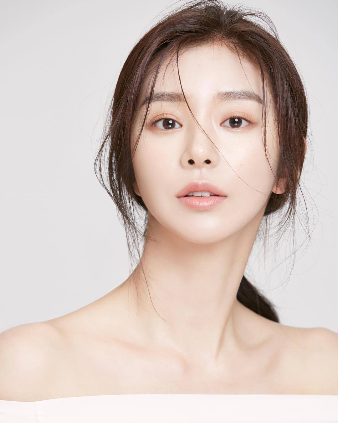 배우 이주빈 프로필 사진.jpg | 인스티즈