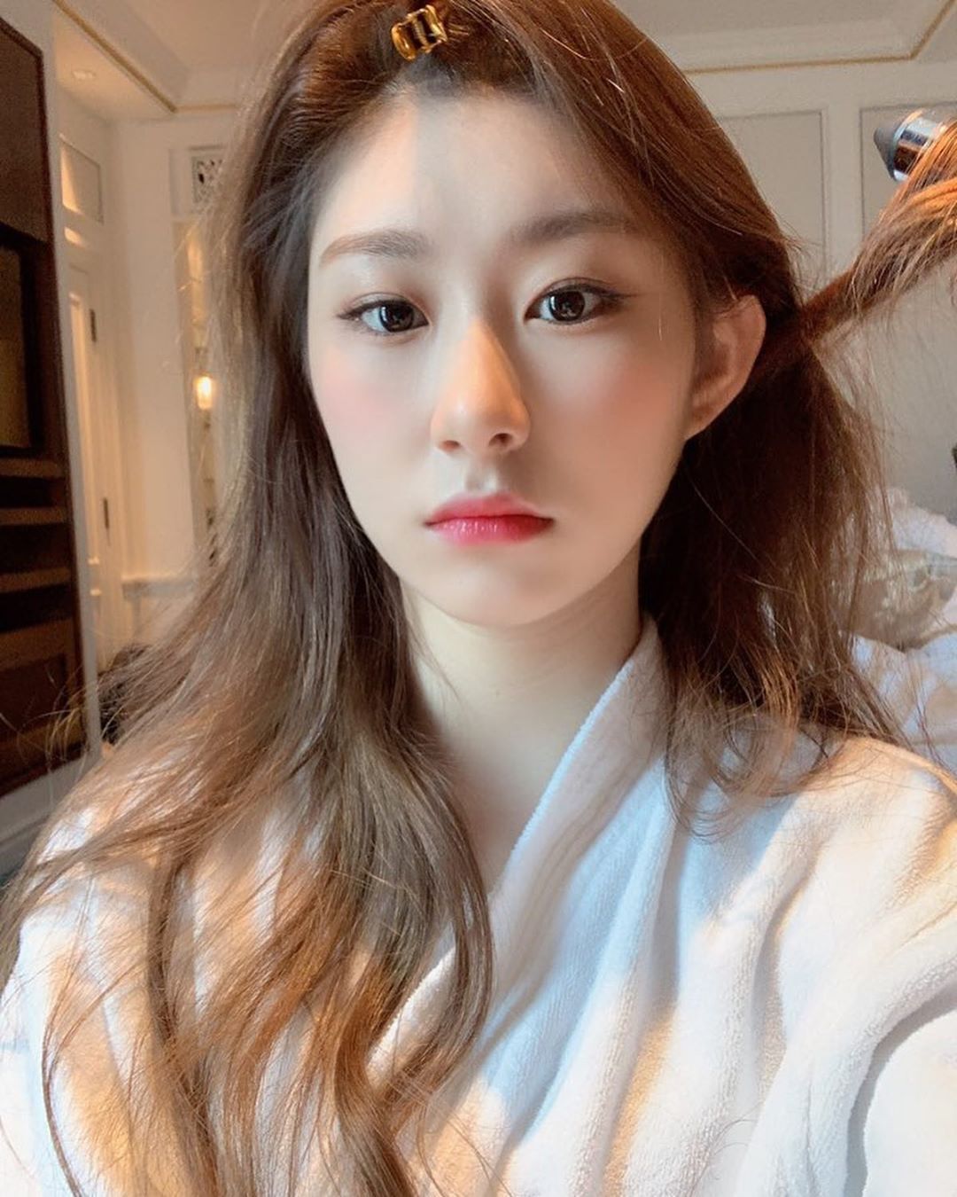 오늘 인스타 폭풍업뎃한 ITZY 채령이.jpg | 인스티즈