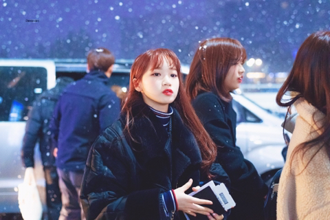 아이즈원 쌈무요정 김채원 김포공항 출국 사진.jpg | 인스티즈