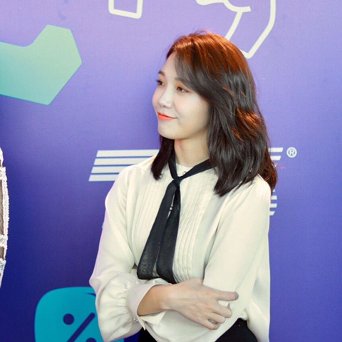오늘 자 말레이시아에서 에이핑크 정은지.jpg | 인스티즈