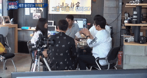 ??: 그거 만든 사람이에요? | 인스티즈