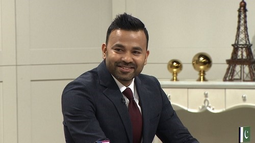 한국에서 방송 활동하는 외국인 중 제일 잘생김.jpg | 인스티즈