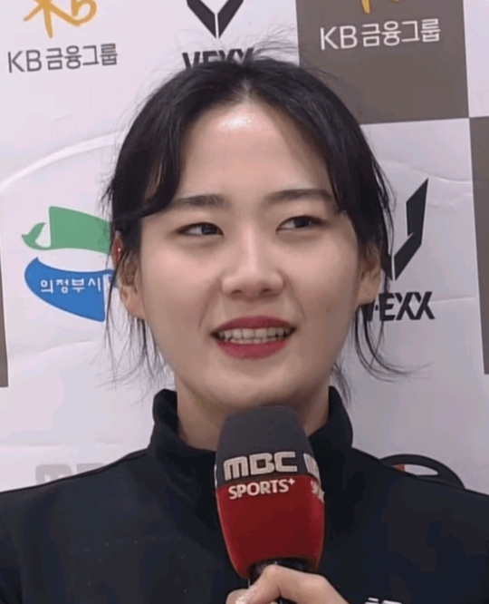 확 달라진 팀킴 컬링 김초희 선수 인스타 근황.JPGIF | 인스티즈