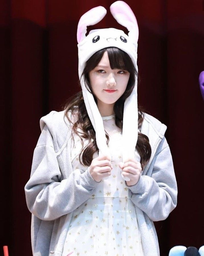 은근히 미인이지만 가끔은 귀여운거 같기도 한 여자친구 예린이.jpgif | 인스티즈