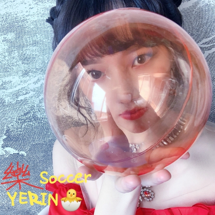 나른한 오후에 보니까 은근히 미인인 듯한 여자친구 예린이.jpgif | 인스티즈