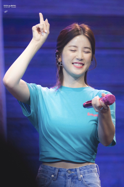 아침을 여는 롱모닝 에이핑크 초롱.jpg | 인스티즈