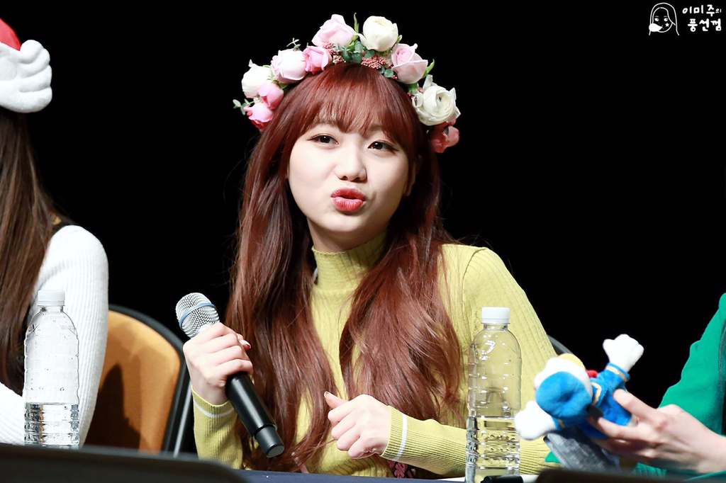 [러블리즈] 너무나도 고된 월요일을 보내고 있어서 수정이 | 인스티즈