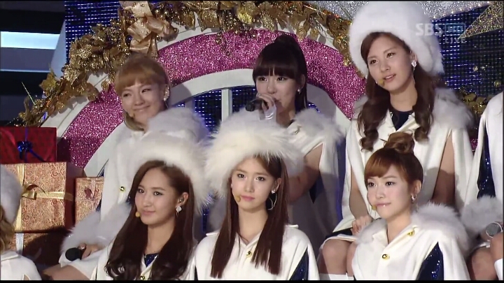 너무 이뻐서 깜짝 놀랐던 윤아 레전드 무대 | 인스티즈