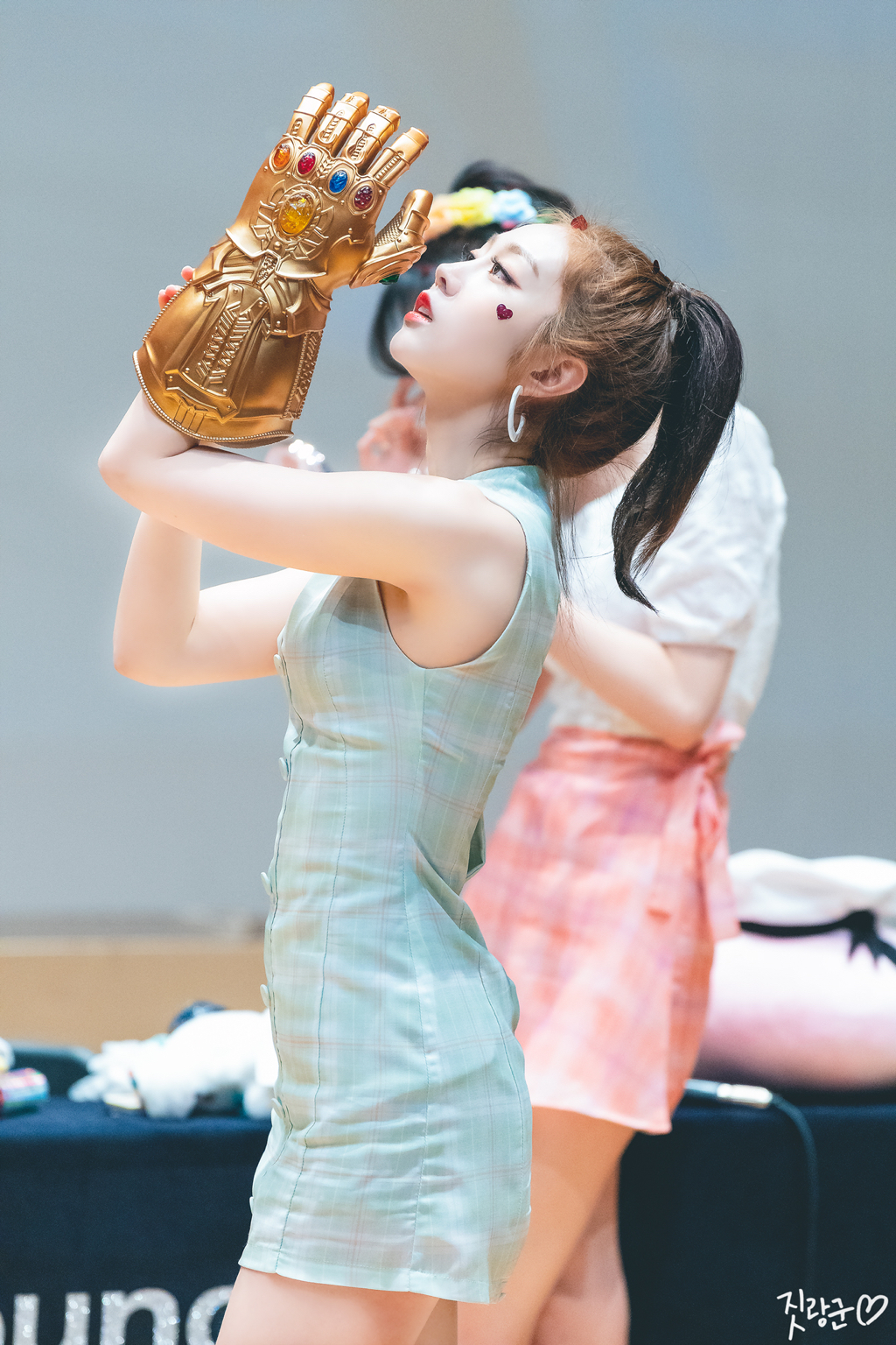 [러블리즈] 생일날엔 무료나눔이라서 지수 | 인스티즈