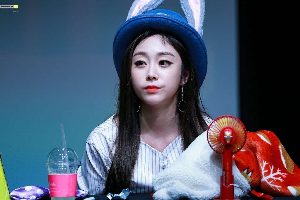 [러블리즈] 앨범이 도착해서 지수 | 인스티즈