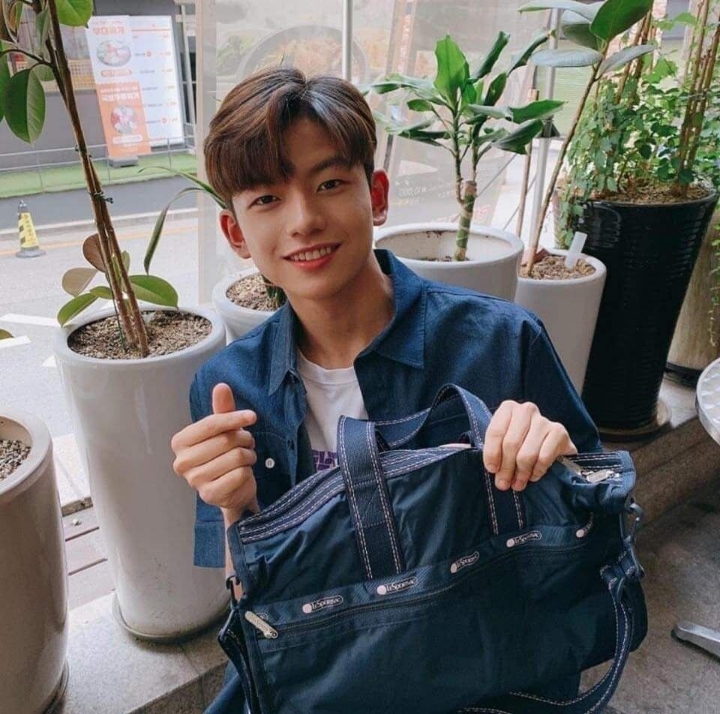 아이즈원 안유진,프로미스나인 백지헌과 같은반인 아역배우 왕석현 | 인스티즈