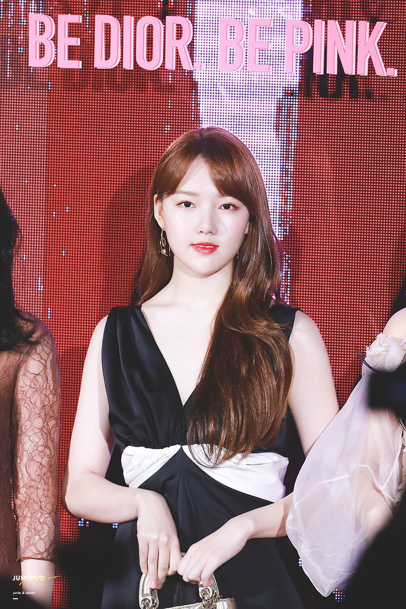 월요병을 치료해줄 여자친구 예린이.jpgif | 인스티즈