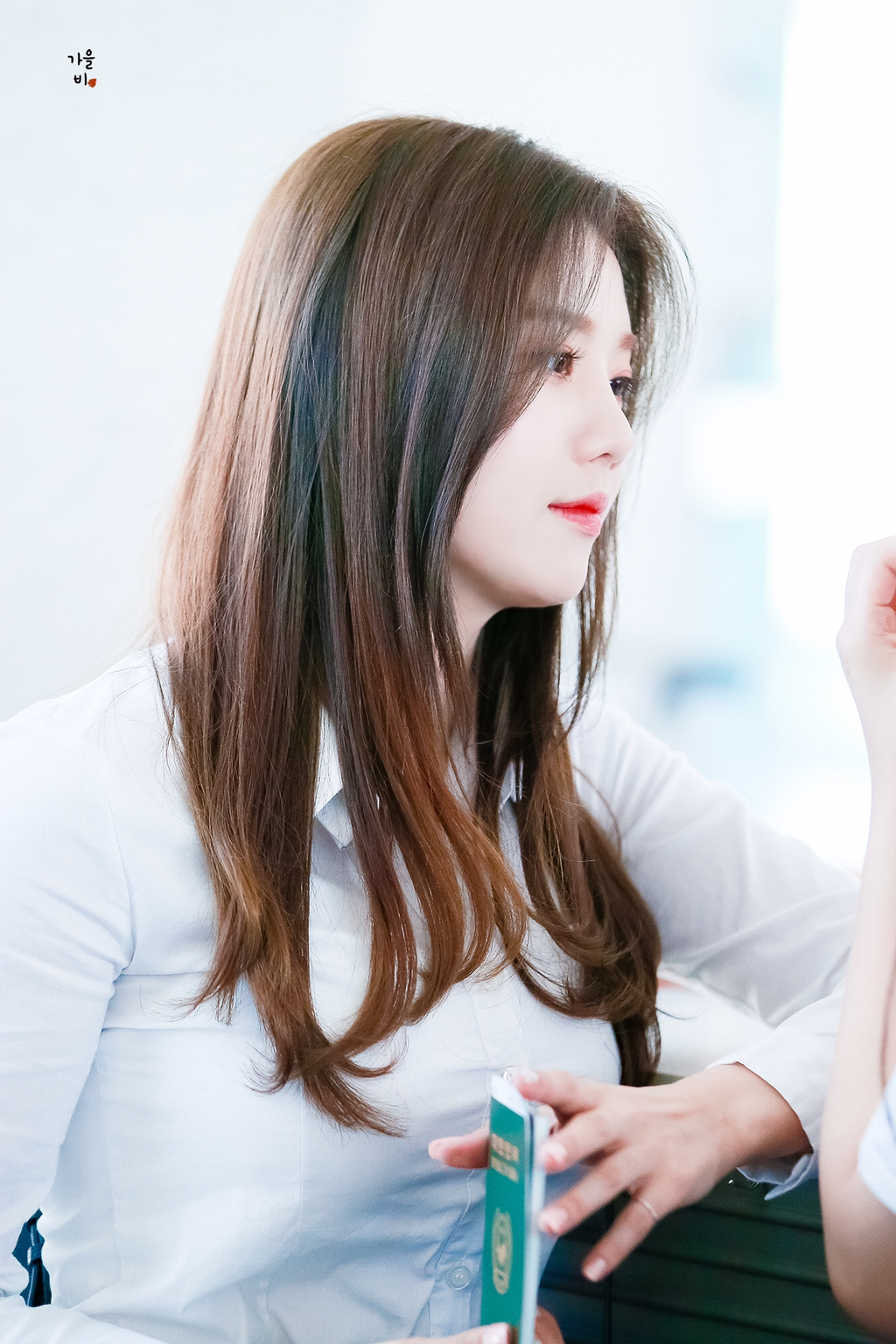 [아이즈원] 주말에 여사친님과 만날 약속을 잡아서 권은비 | 인스티즈