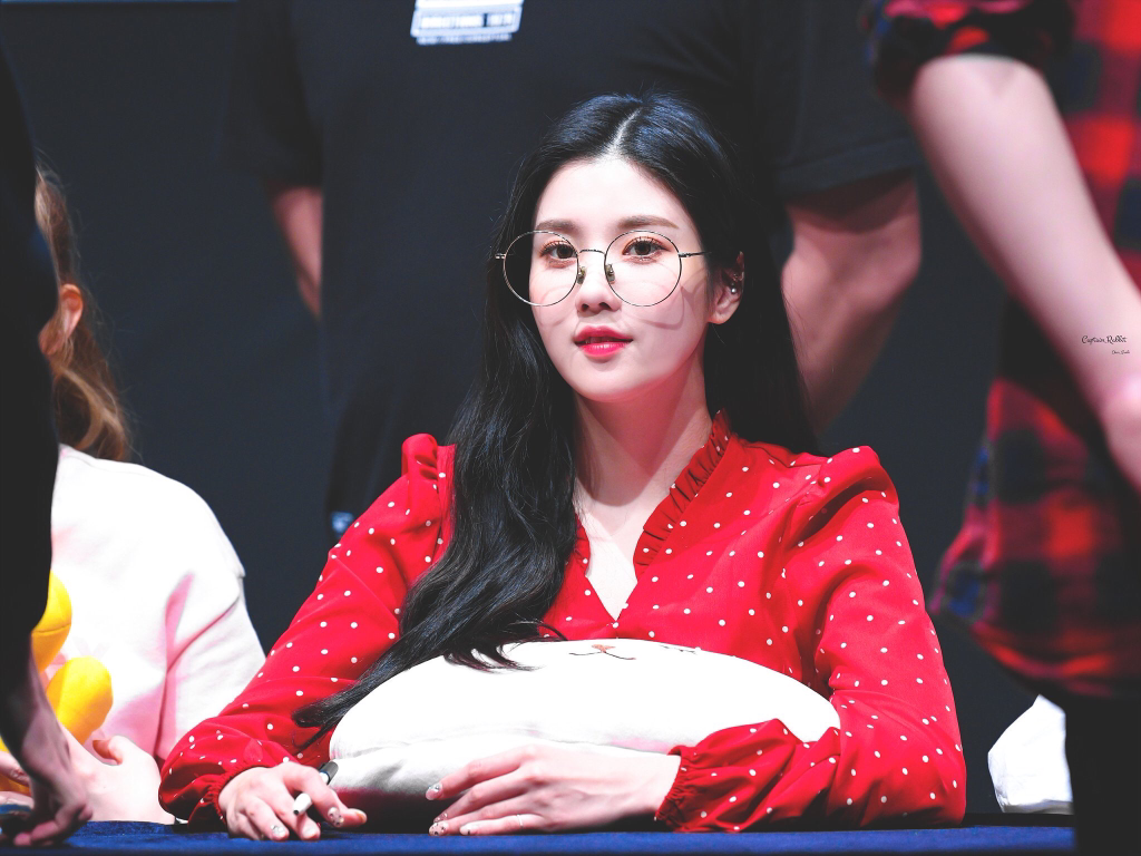 [아이즈원] 아직 크리스마스 계획은 크게 없어서 권은비 | 인스티즈