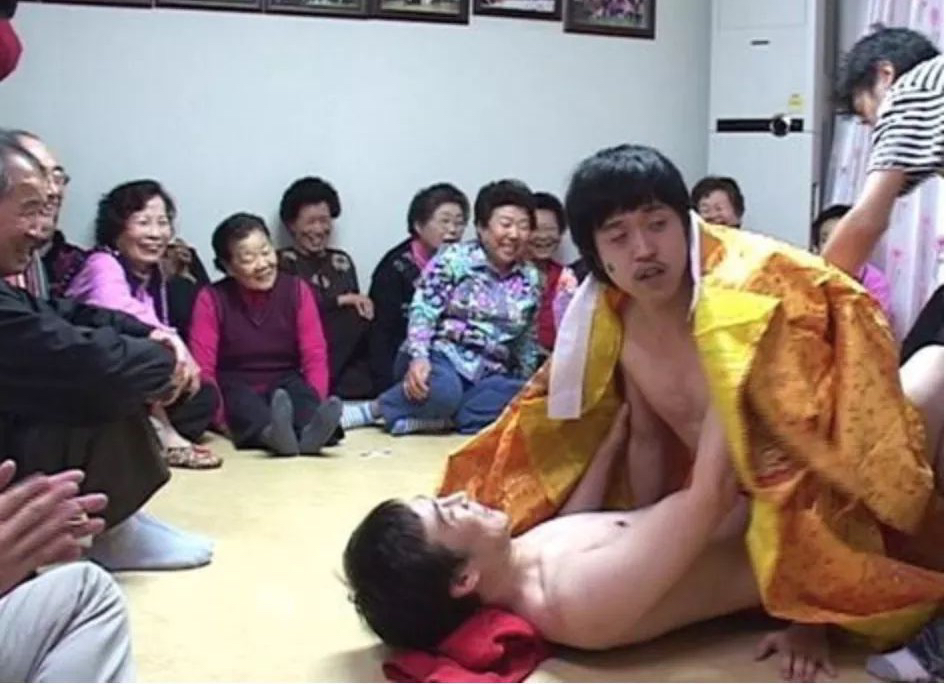 무슨 상황인지 짐작조차 안되는 사진.jpg | 인스티즈