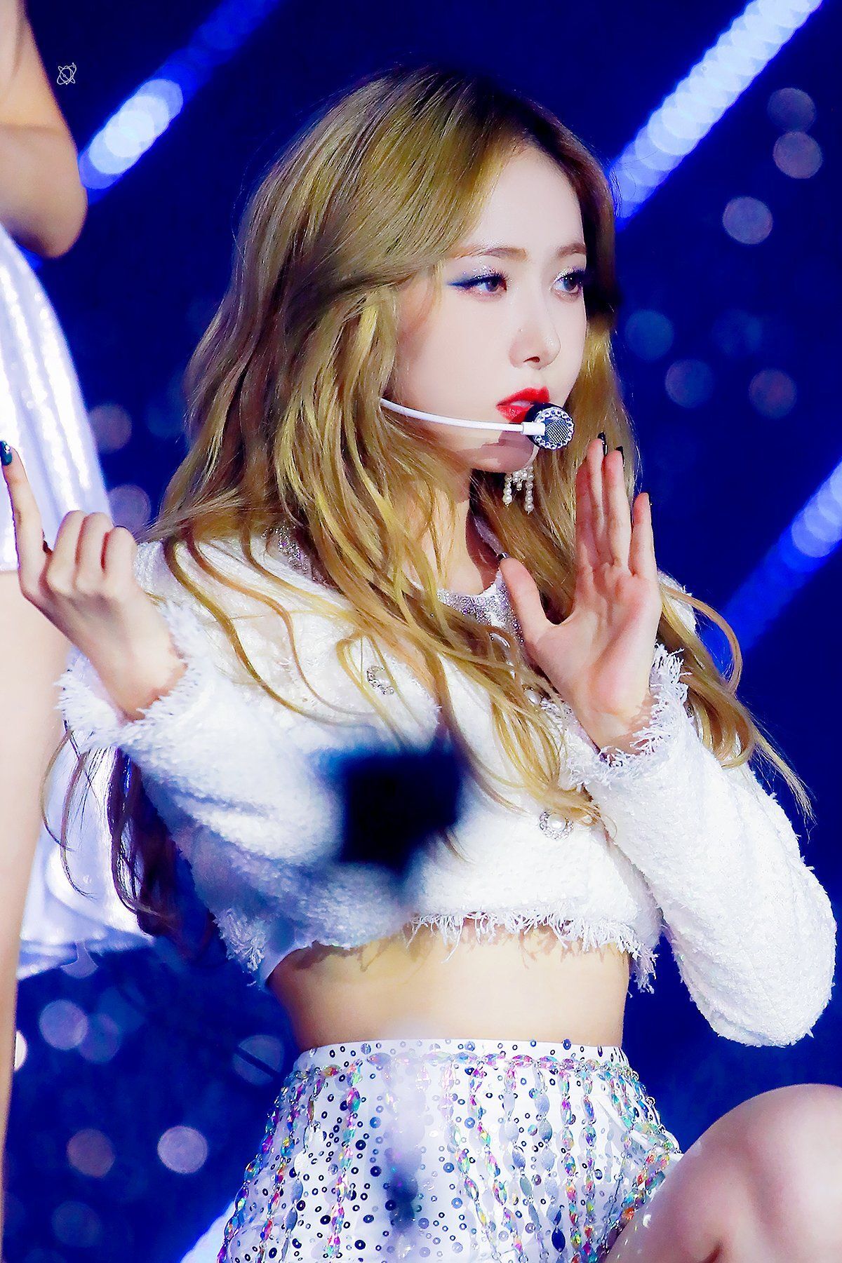 은근히 세계에서 제일 미인인 듯한 여자친구 신비.jpgif | 인스티즈