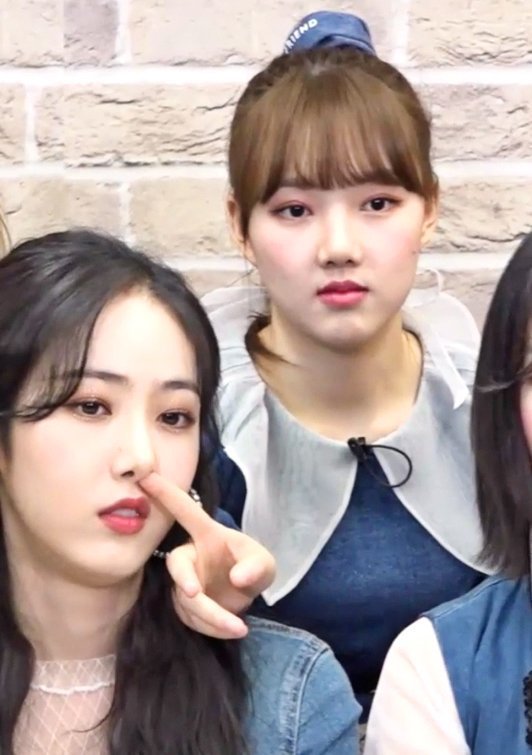 여자친구 유주가 말하는 숙소에서 제일 이상한 애 | 인스티즈