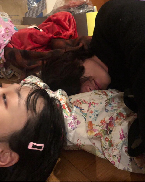 어제, 오늘자 설리 인스타 사진....jpg | 인스티즈