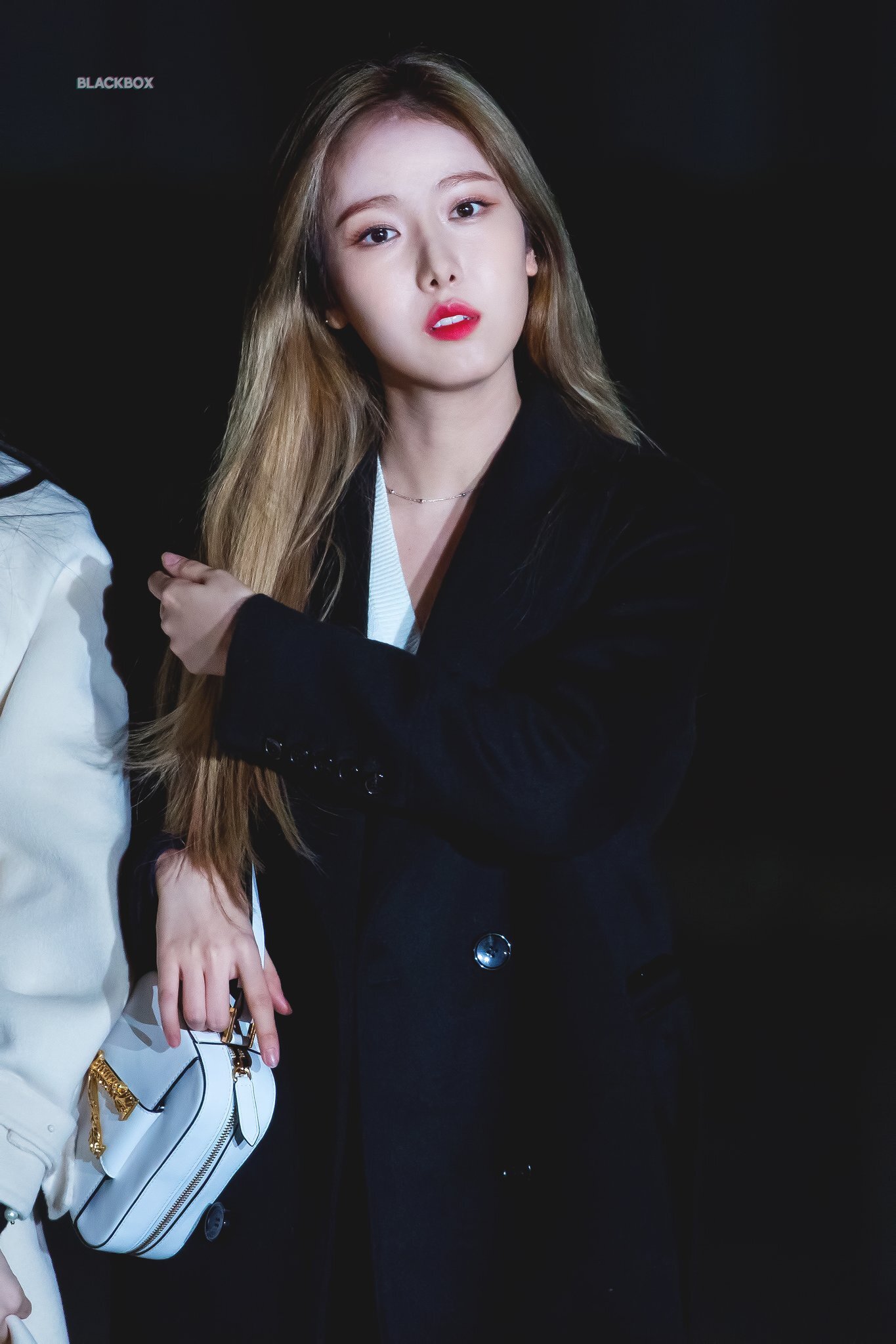 은근히 미인인 듯한 여자친구 신비.jpgif | 인스티즈