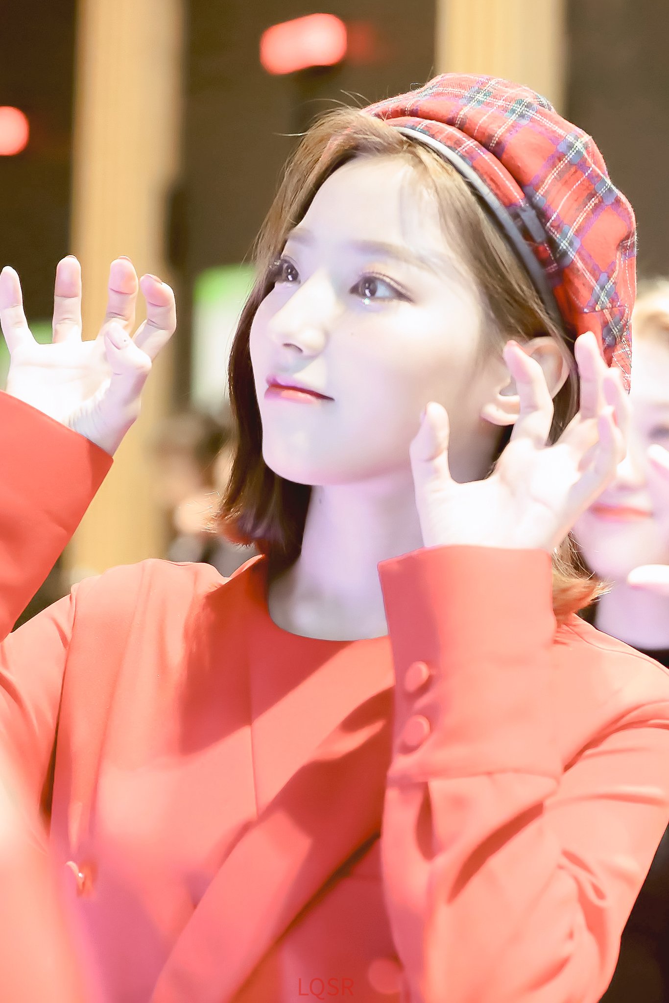 데뷔 300일 기념 프로미스나인 이새롬 | 인스티즈