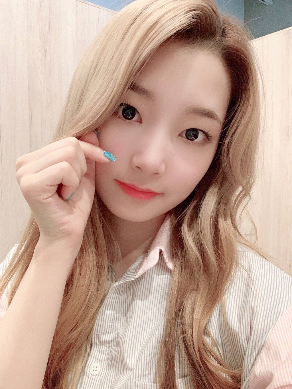 [로켓펀치] 모닝 빔밤붐이라서 연희 | 인스티즈