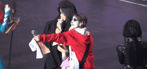 트와이스 팬들 사이에서도 의견 갈린다는 레전드 짤 3대장 | 인스티즈