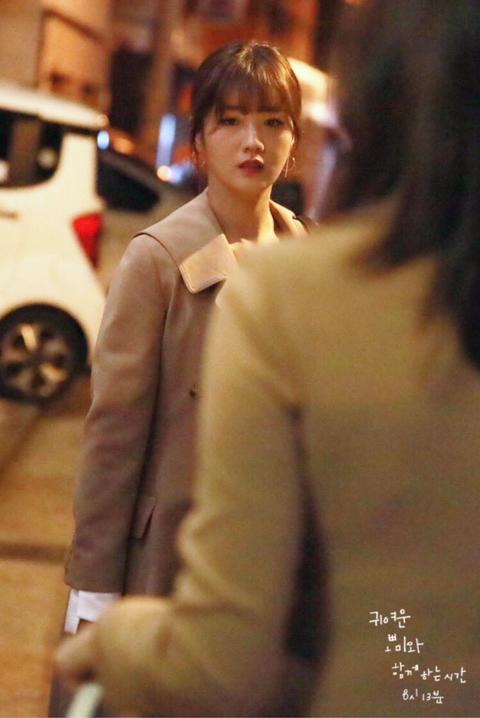 코트 입은 에이핑크 윤보미.jpg | 인스티즈