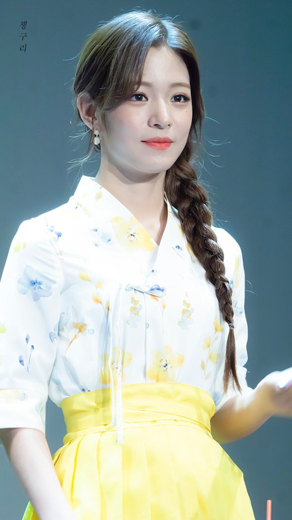 날이 선선하니 프로미스나인 이채영 | 인스티즈