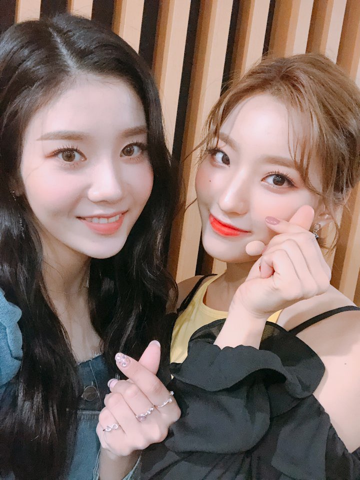 아이즈원과 만난 프로미스나인 | 인스티즈