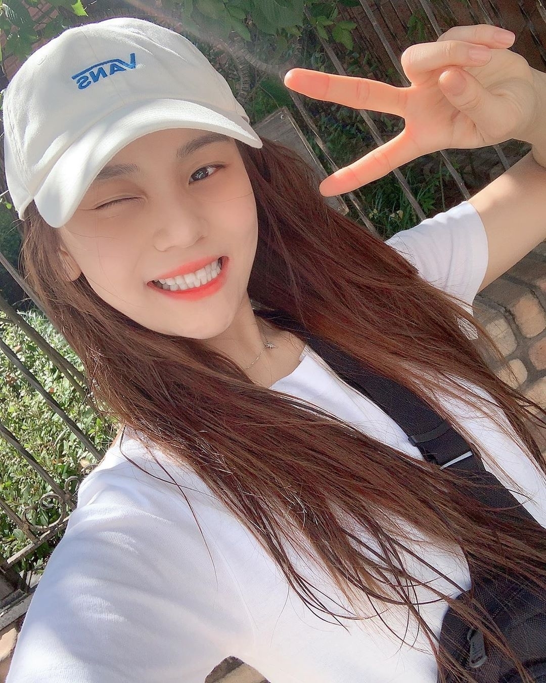 여자친구 인스타그램(엄지).jpg | 인스티즈