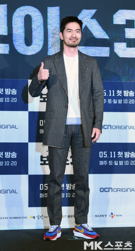 수염 덥수룩하게 자라는 사람들 | 인스티즈