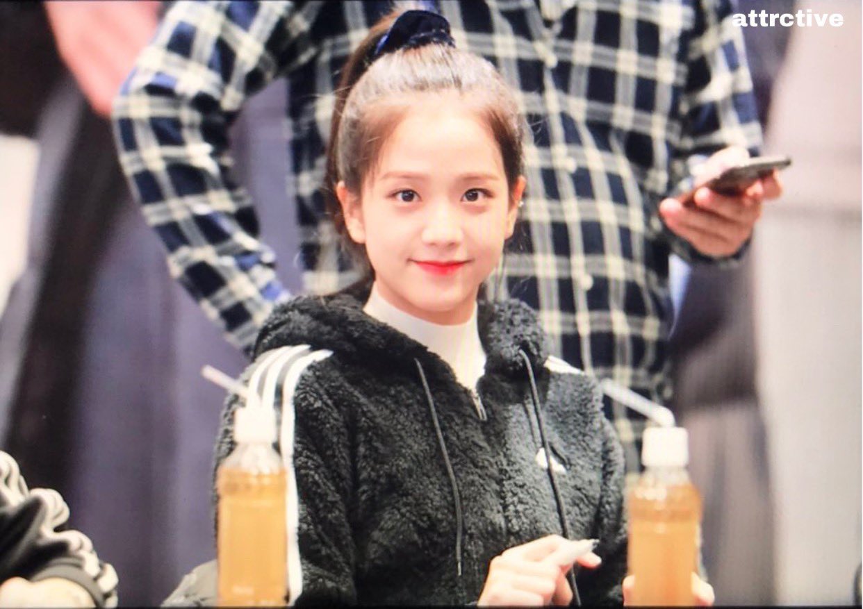 짱귀여운 포니테일 머리를 한 블랙핑크 지수 | 인스티즈