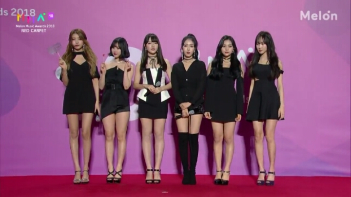 181201 MMA 레드카펏 여자친구.jpg | 인스티즈